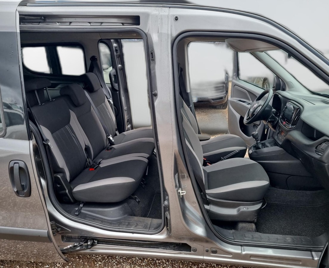 Fiat Doblo Maxi Cargo 1.6 Multijet SX  KAMERA*AHK*SHZ*NAVI*TEMPO