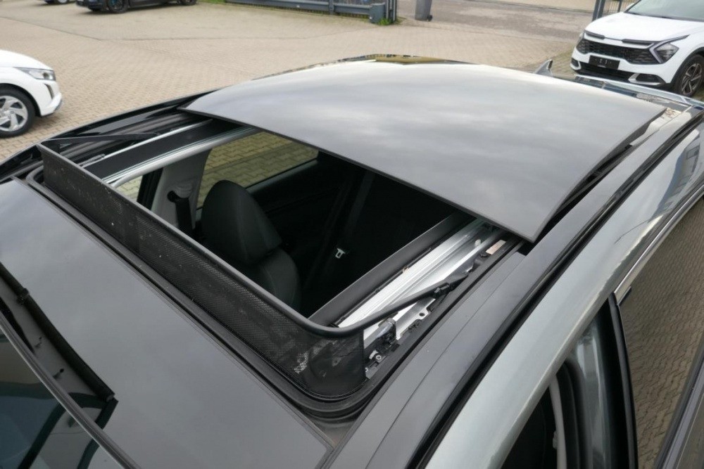 Hyundai Tucson Trend 230PS Hybrid Pano Kamera LED AHK
