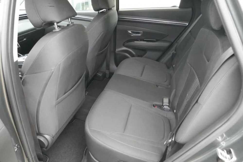 Hyundai Tucson Trend 230PS Hybrid Pano Kamera LED AHK