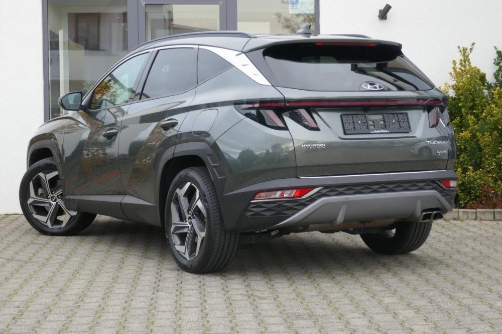 Hyundai Tucson Trend 230PS Hybrid Pano Kamera LED AHK