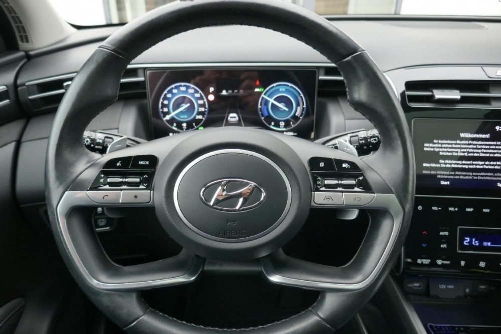 Hyundai Tucson Trend 230PS Hybrid Pano Kamera LED AHK