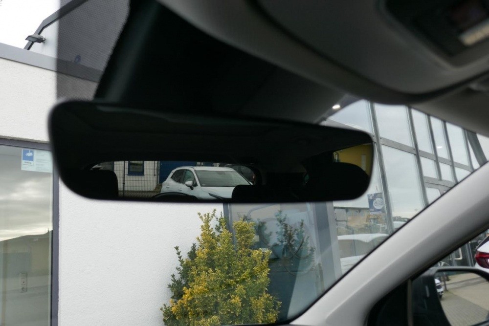 Hyundai Tucson Trend 230PS Hybrid Pano Kamera LED AHK