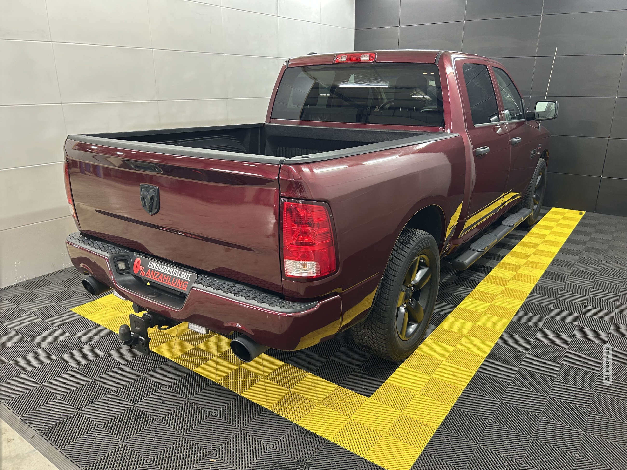 Dodge RAM 1500 CrewCab 5.7L V8 HEMI 6 Sitze+AHK+Kam+BT