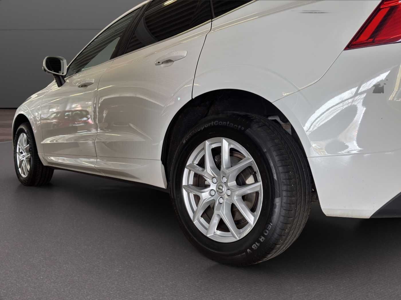 Volvo XC60 XC60 D4 Momentum *AHK-eHeck-SHZ-LED*