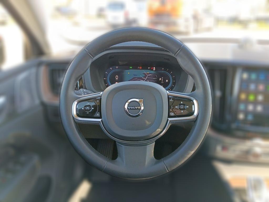 Volvo XC60 B5 AWD Ultimate Dark 360° KAMERA+PANO-DACH