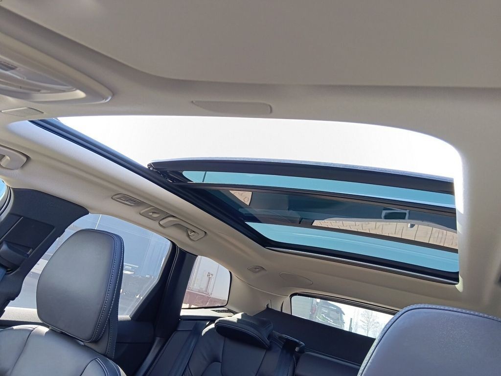 Volvo XC60 B5 AWD Ultimate Dark 360° KAMERA+PANO-DACH