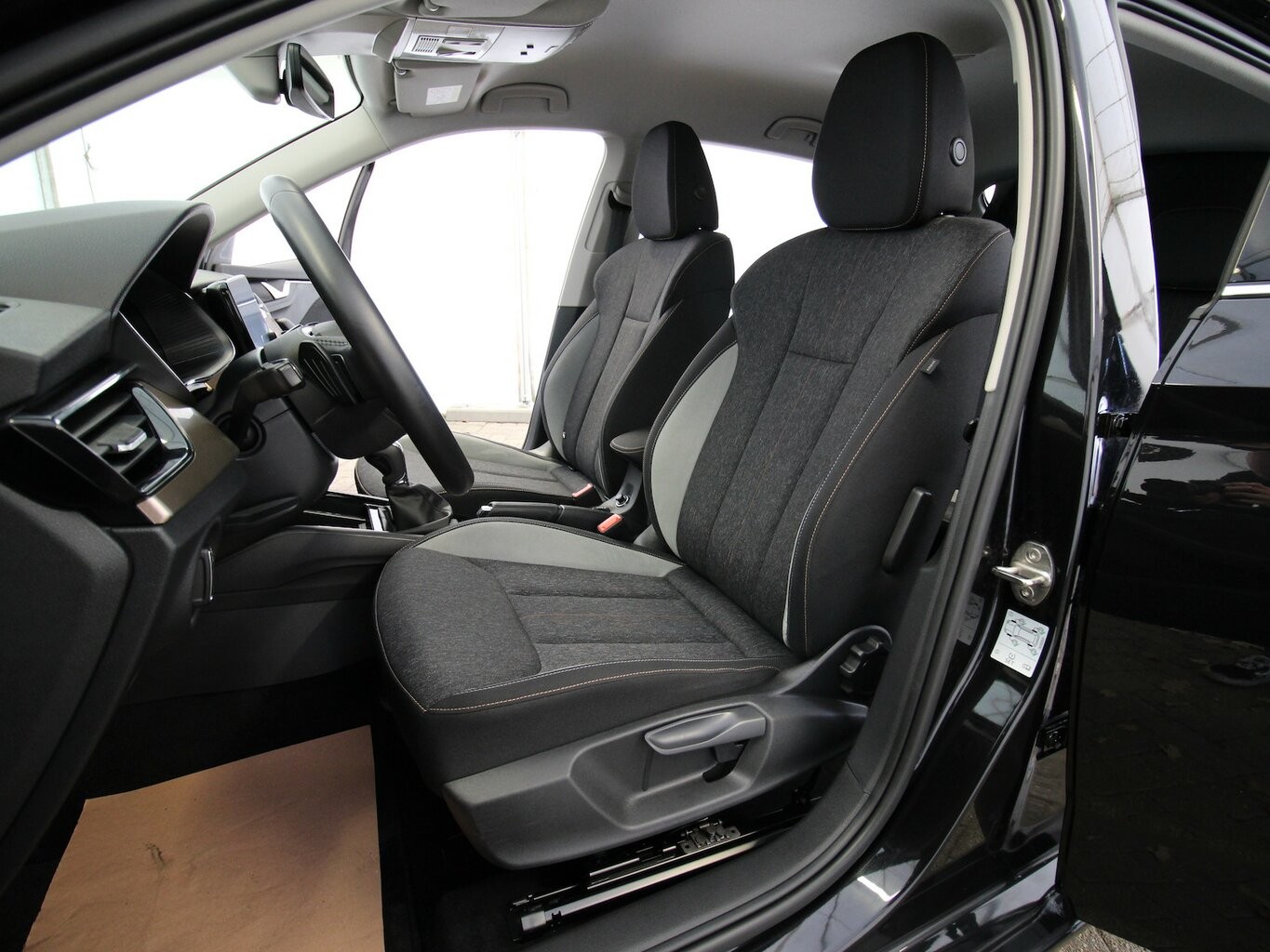 Skoda Scala 1.5 TSI 7-DSG Style Plus LED+KAMERA+AHK...