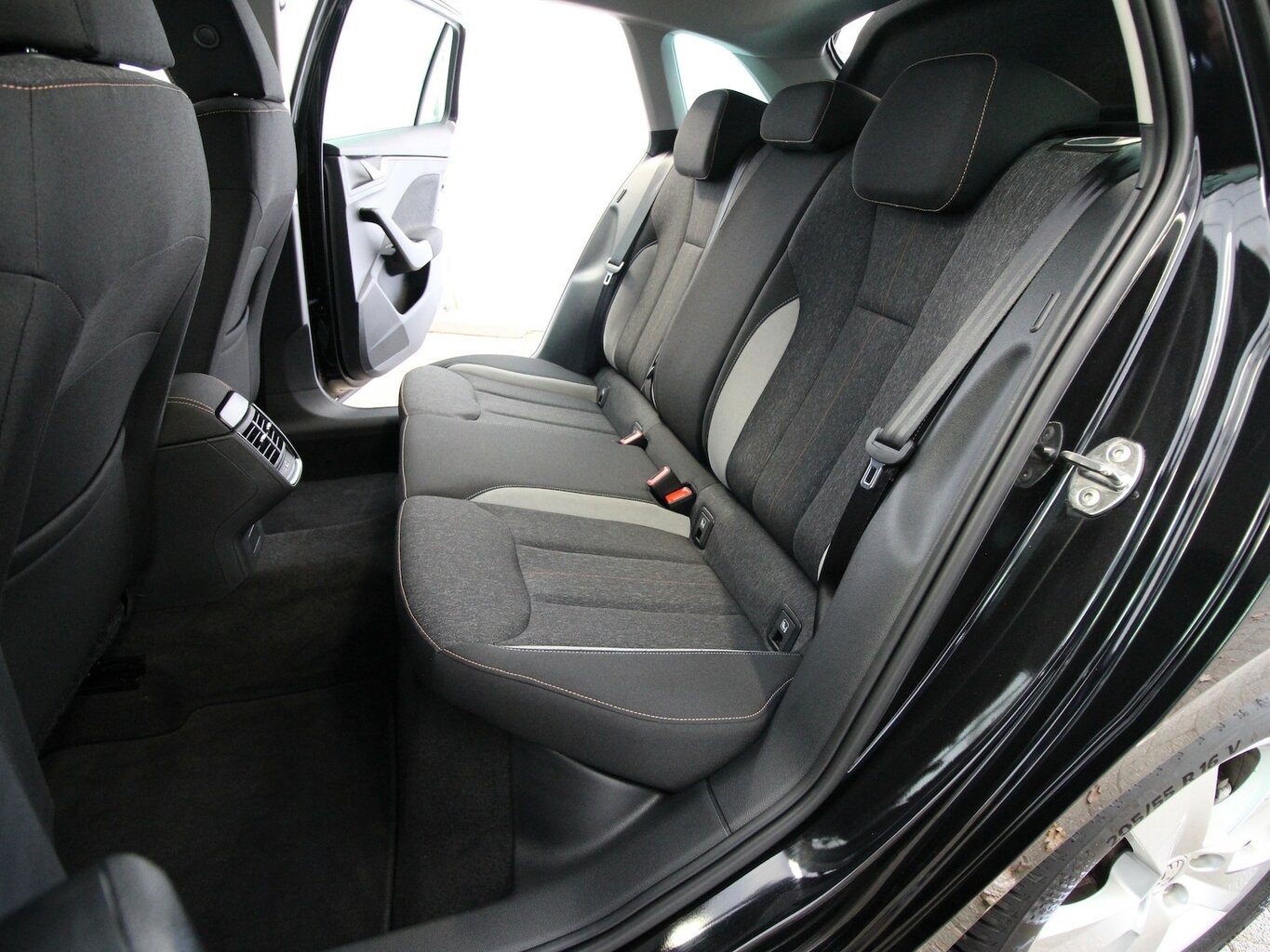 Skoda Scala 1.5 TSI 7-DSG Style Plus LED+KAMERA+AHK...