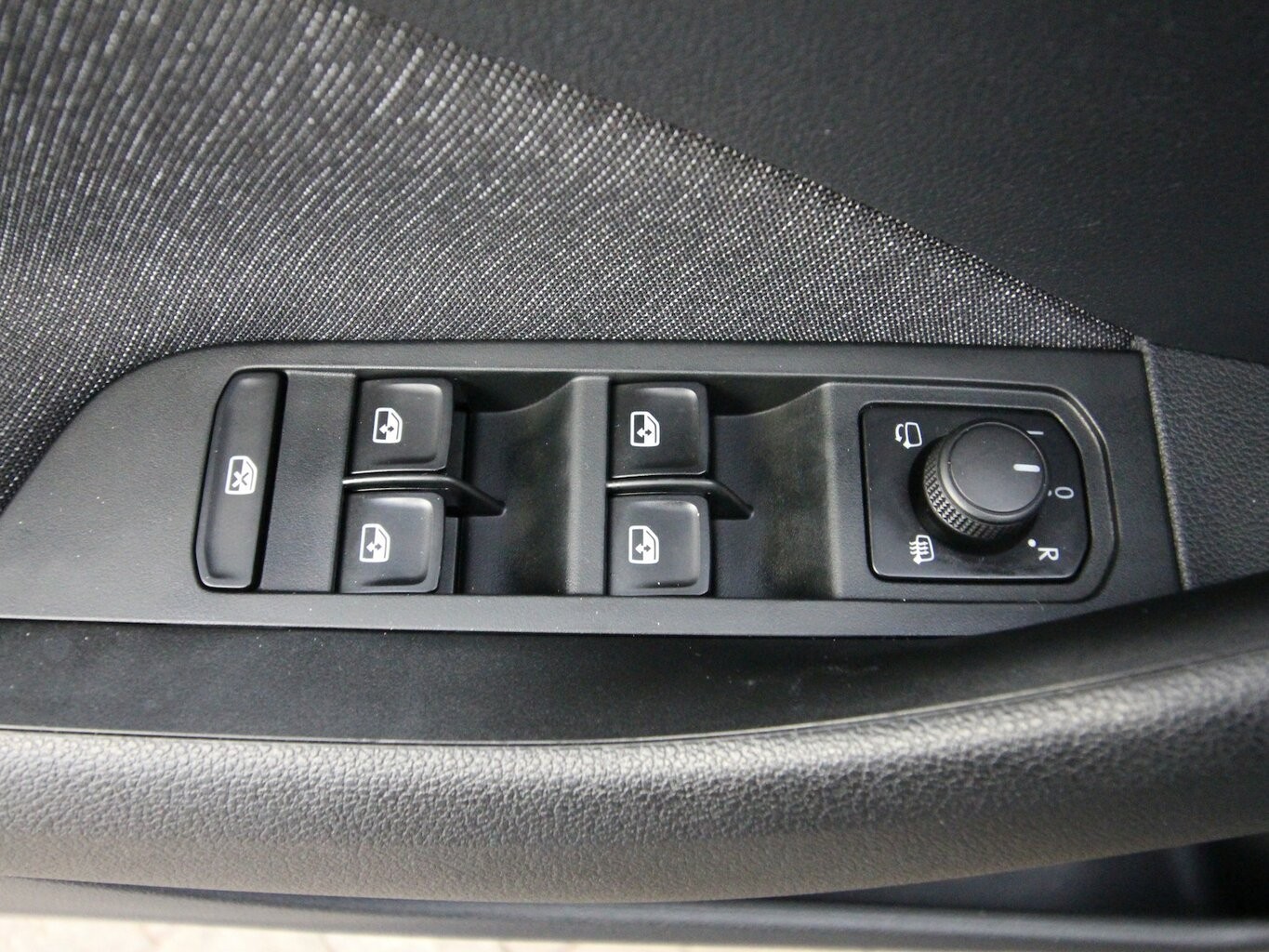 Skoda Scala 1.5 TSI 7-DSG Style Plus LED+KAMERA+AHK...