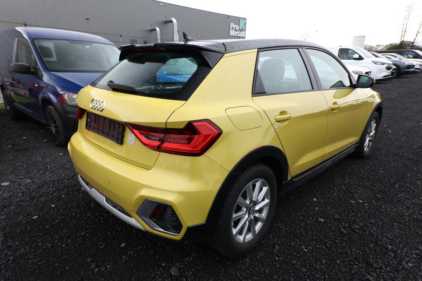Audi A1 citycarver 25 TFSI LED Nav ACC SHZ PDC LM16Z