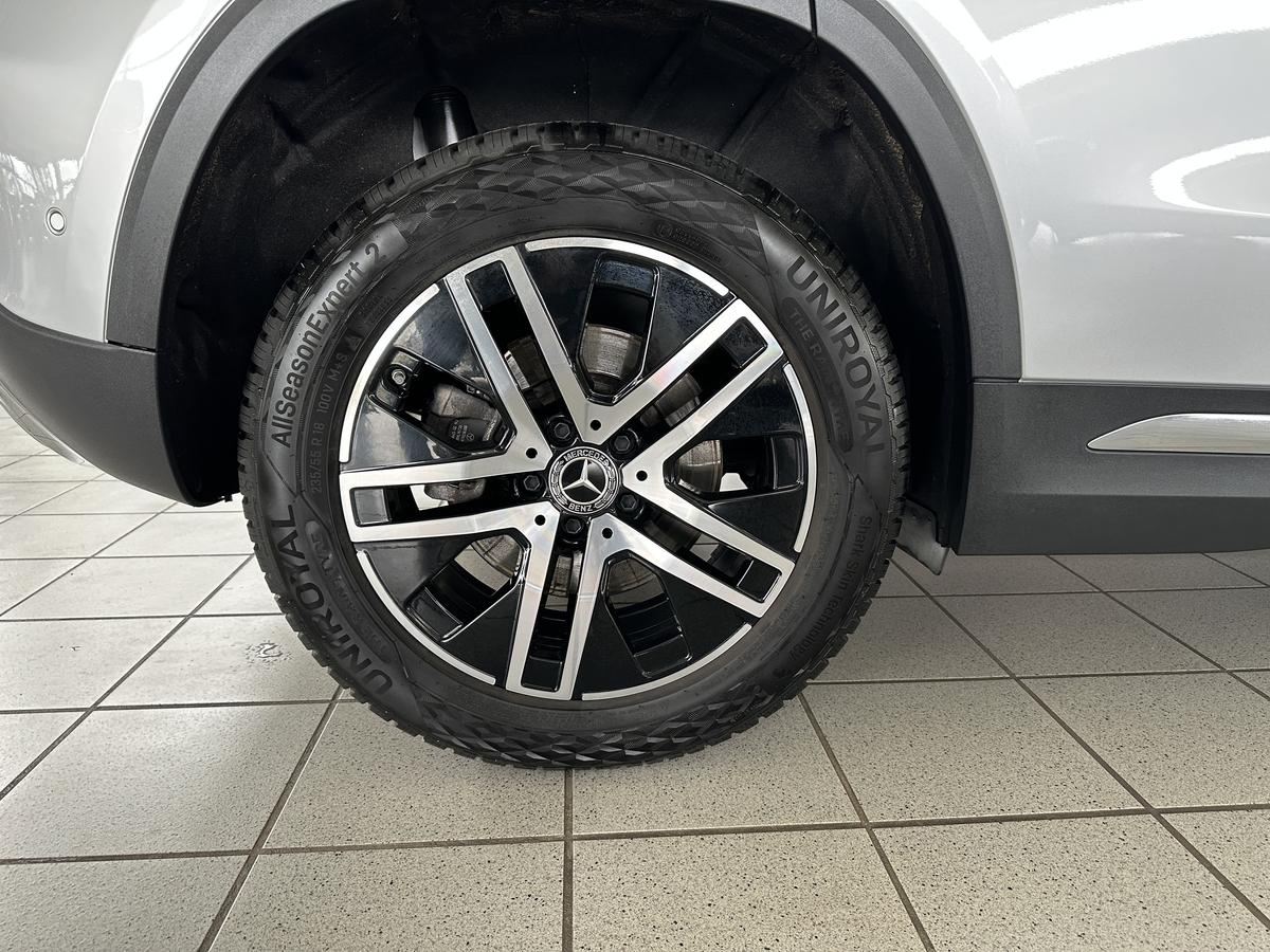 Mercedes-Benz GLA 250 Progressive 4Matic Navi LED AHK PDC MBUX