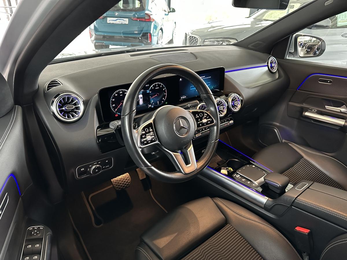 Mercedes-Benz GLA 250 Progressive 4Matic Navi LED AHK PDC MBUX