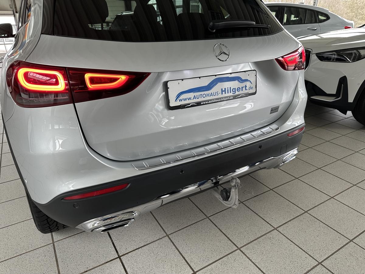 Mercedes-Benz GLA 250 Progressive 4Matic Navi LED AHK PDC MBUX