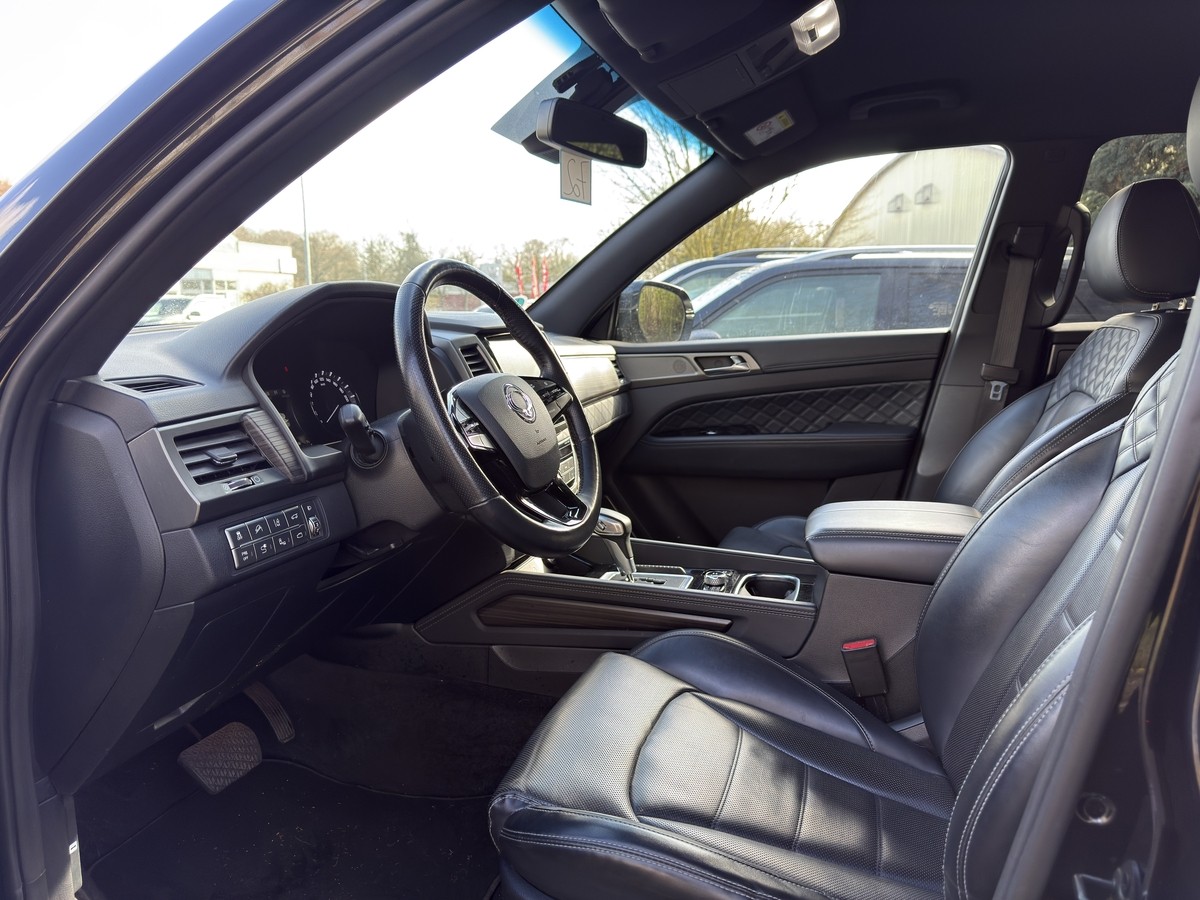 Ssangyong REXTON Sapphire 4WD AHK