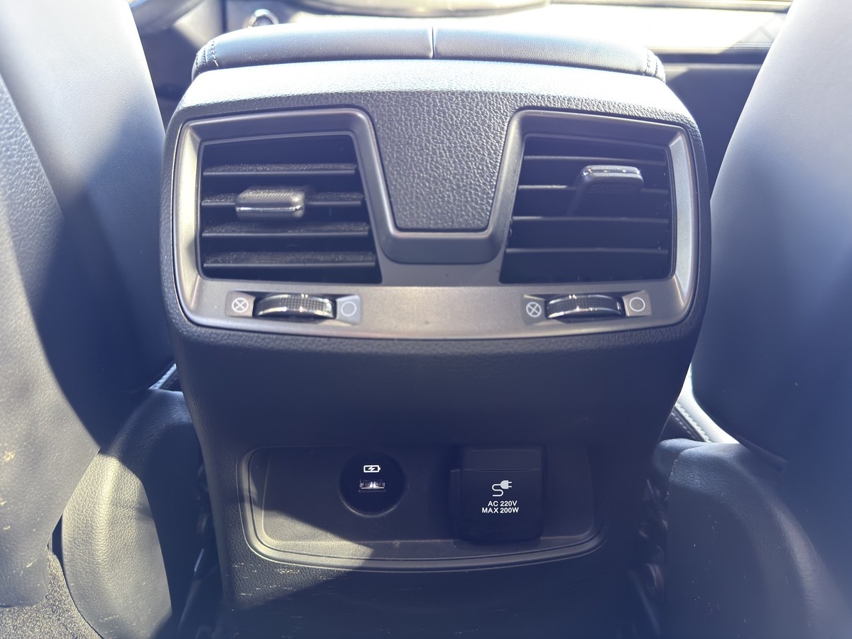 Ssangyong REXTON Sapphire 4WD AHK