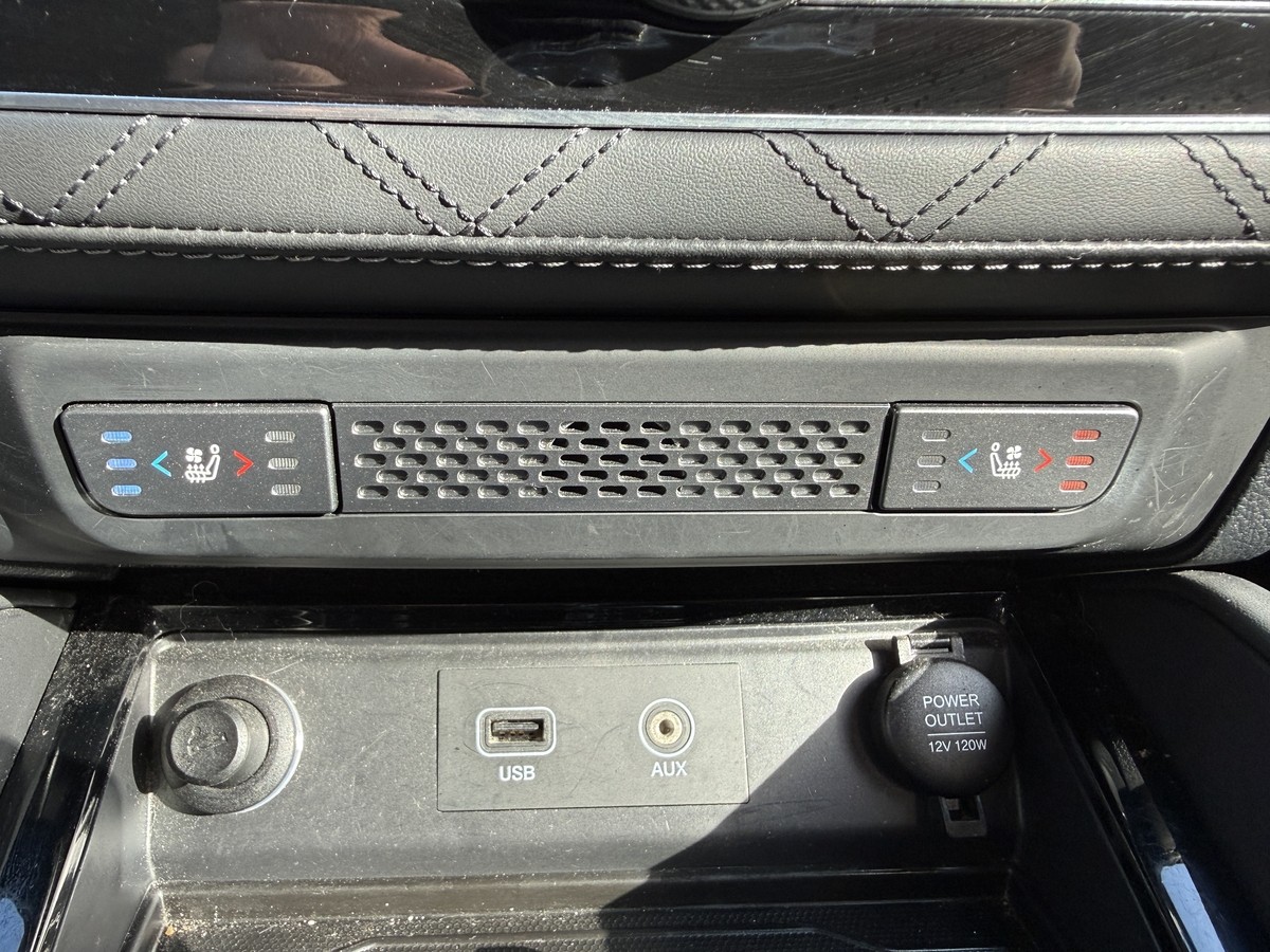 Ssangyong REXTON Sapphire 4WD AHK