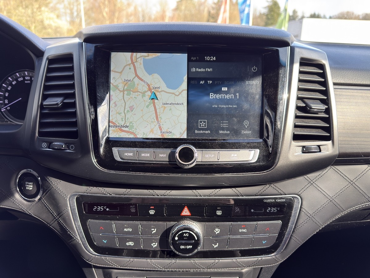 Ssangyong REXTON Sapphire 4WD AHK