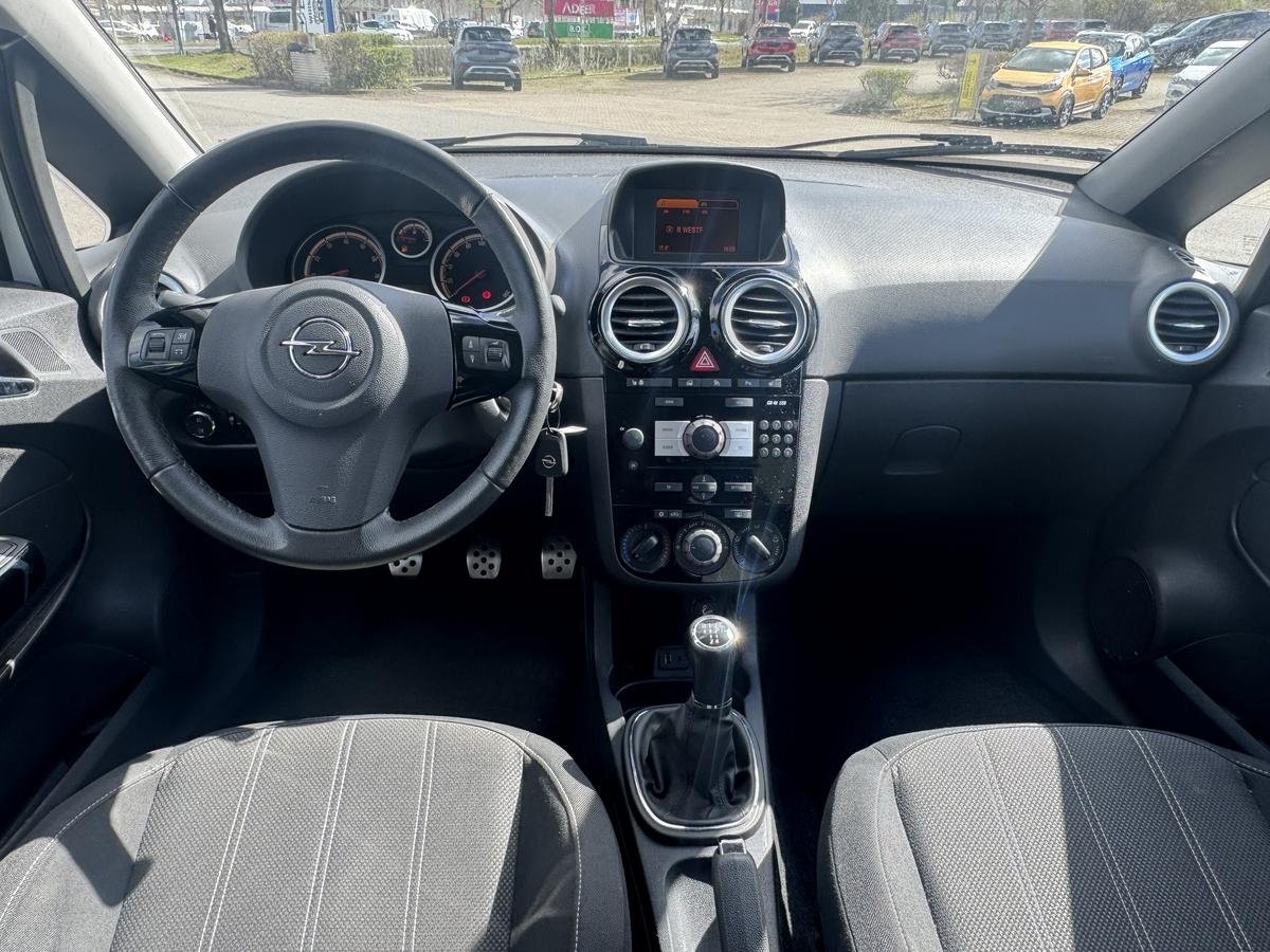 Opel Corsa D 1.4 Color Edition 