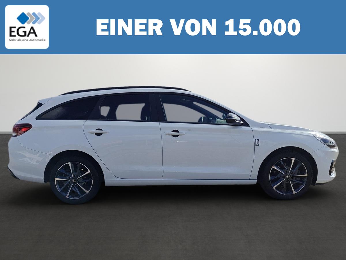 Hyundai i30 Kombi 1.0 T-GDI 6-MT ADVANTAGE Navi Kamera Voll-LED