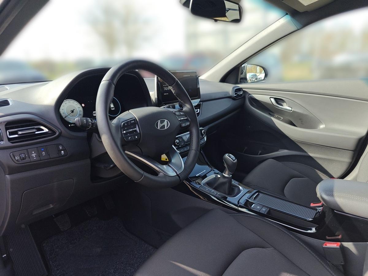 Hyundai i30 Kombi 1.0 T-GDI 6-MT ADVANTAGE Navi Kamera Voll-LED