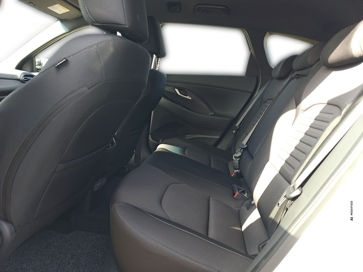 Hyundai i30 Kombi 1.0 T-GDI 6-MT ADVANTAGE Navi Kamera Voll-LED