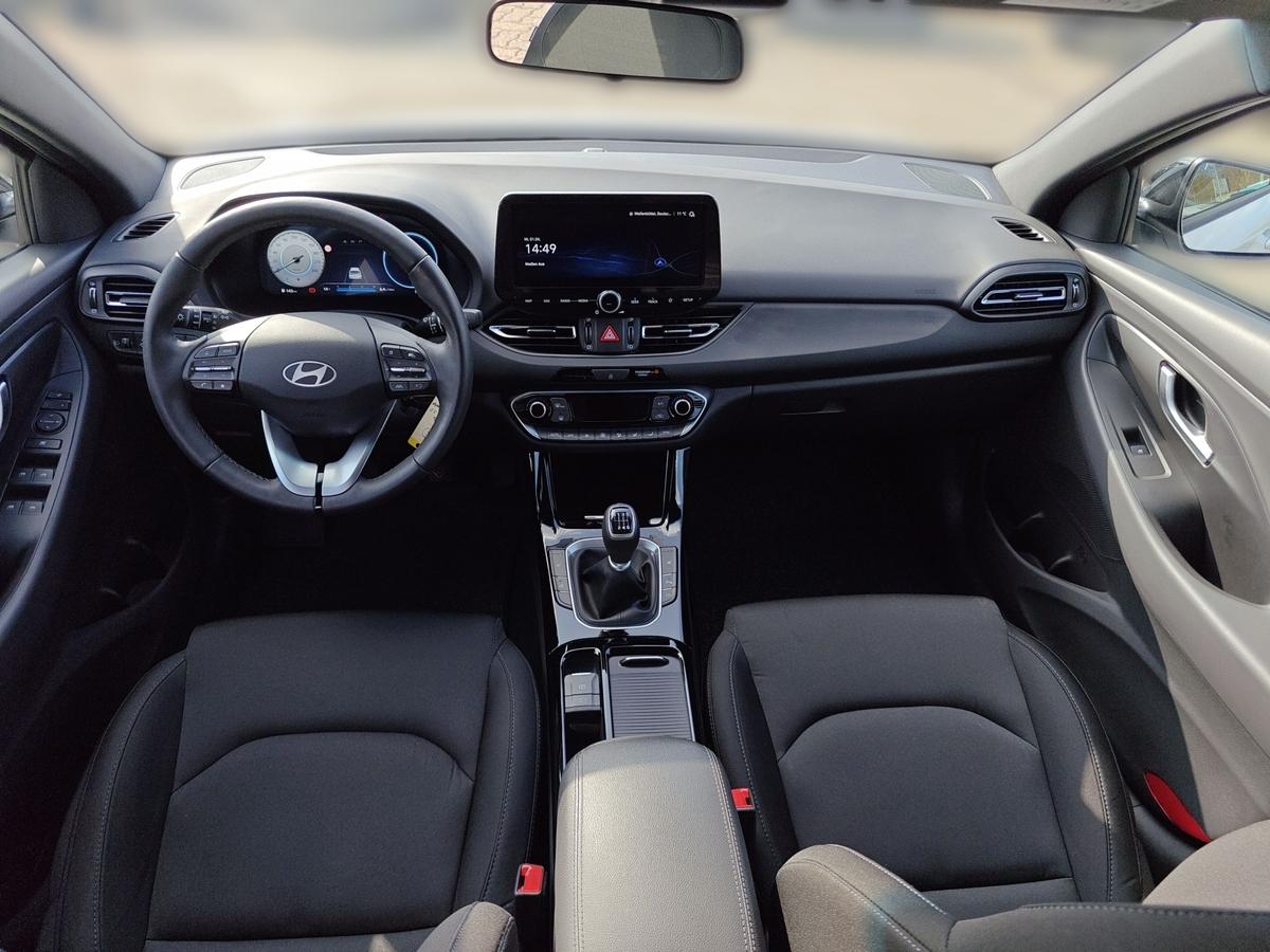 Hyundai i30 Kombi 1.0 T-GDI 6-MT ADVANTAGE Navi Kamera Voll-LED