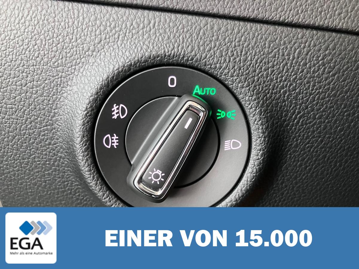 Skoda Superb Combi 1.5 TSI Ambition Automatik - Navi/ Xenon/ PDC