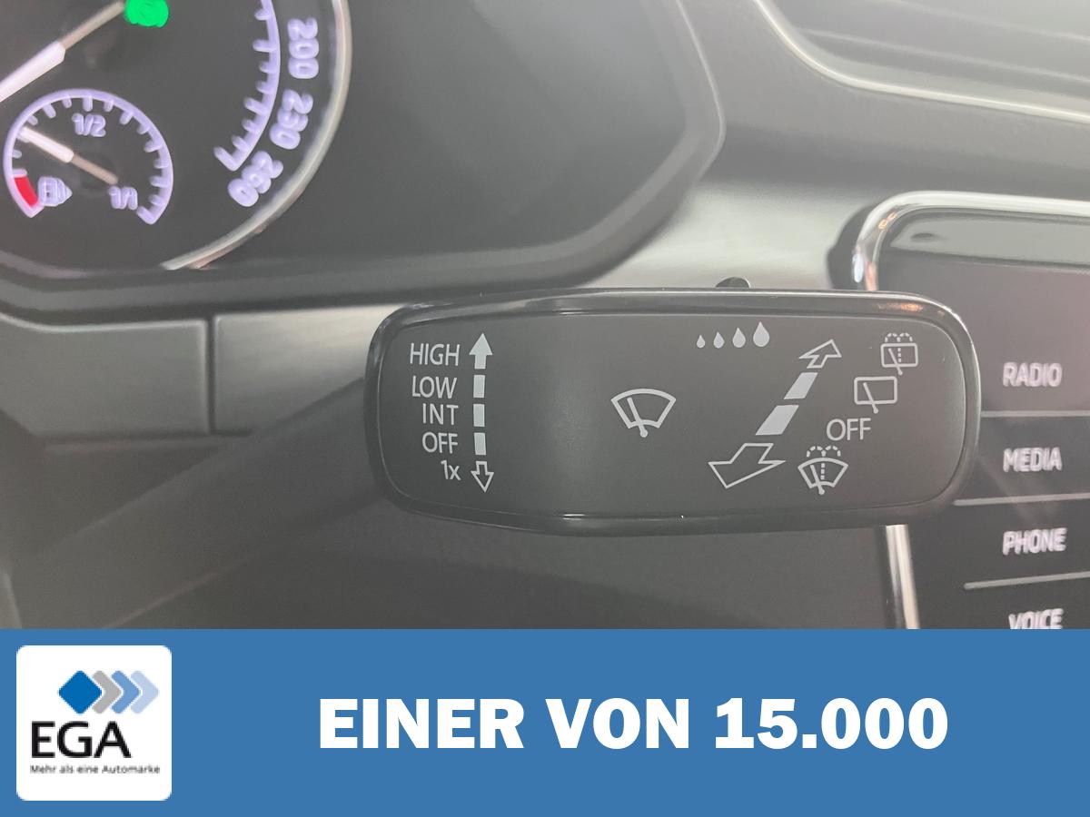 Skoda Superb Combi 1.5 TSI Ambition Automatik - Navi/ Xenon/ PDC