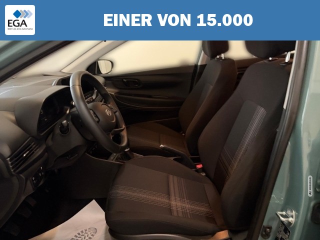 Hyundai i20 Select Navi Apple CarPlay Android Auto Fahrerprofil Musikstreaming DAB Spurh