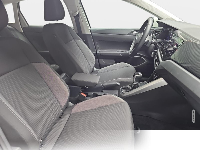 Volkswagen Taigo 1.0 TSI DSG Life Navi LED ACC Sitzheizung PDC Kamera LM16