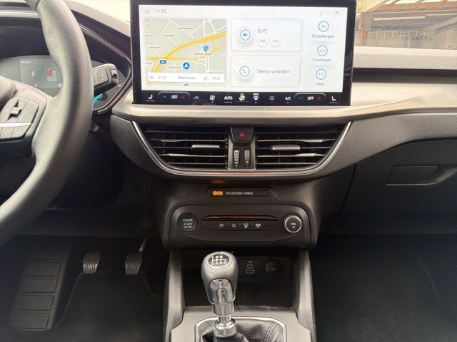 Ford Focus Turnier Titanium 1.0 EcoBoost +M&S+SZH+NAVI+DAB+BT+