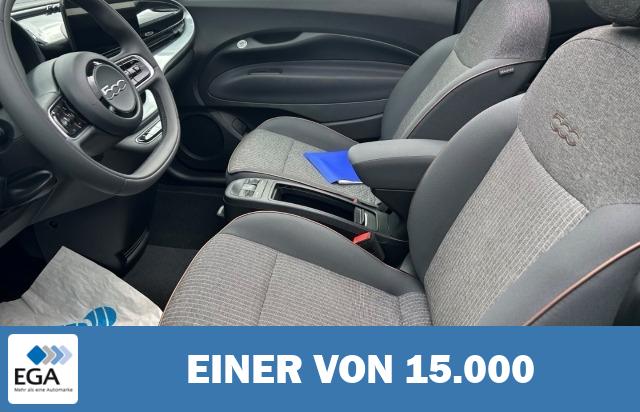 Fiat 500e Icon Navi Apple CarPlay Android Auto Klimaautom Fahrerprofil DAB Ambientebe