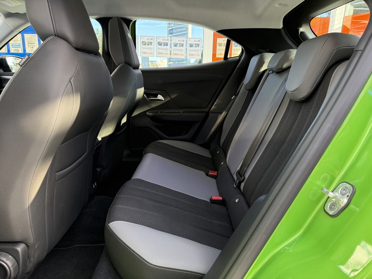 Opel Mokka 1.2 Turbo Elegance (EURO 6e) 