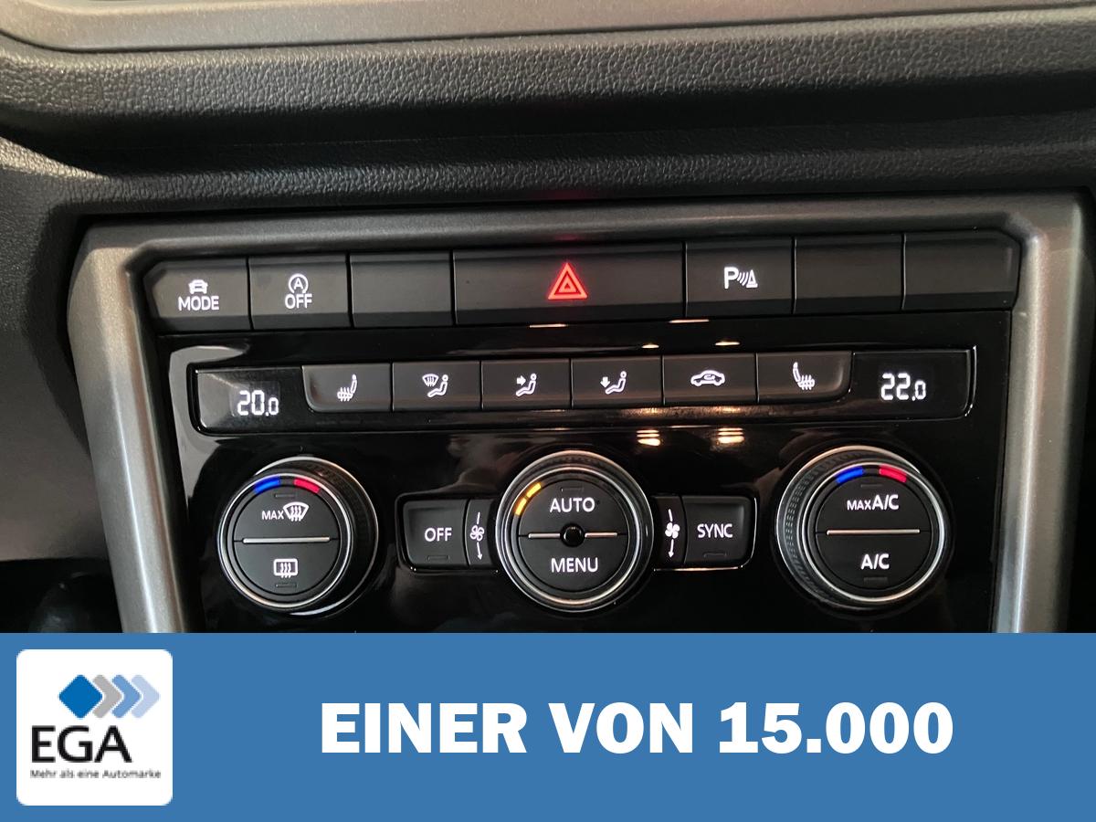 Volkswagen T-Roc 1.5 TSI Style Automatik - Navi/ Sitzh./ Kamera/CarPlay