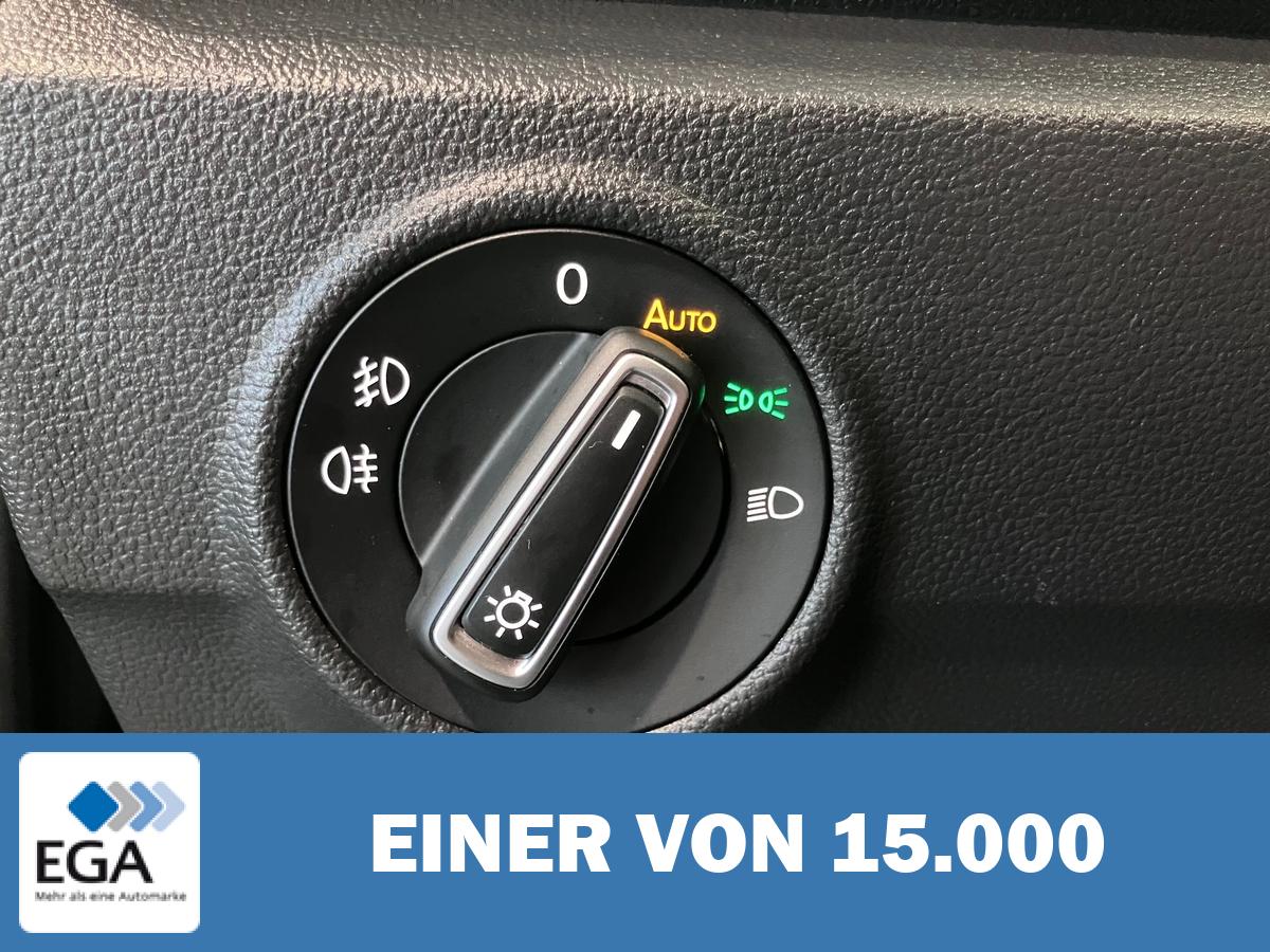 Volkswagen T-Roc 1.5 TSI Style Automatik - Navi/ Sitzh./ Kamera/CarPlay