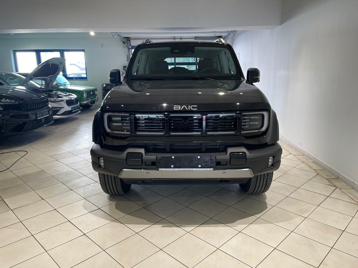 BAIC BJ40 Pro Black 2.0T 4WD PANO Leder Lagerfahrzeug