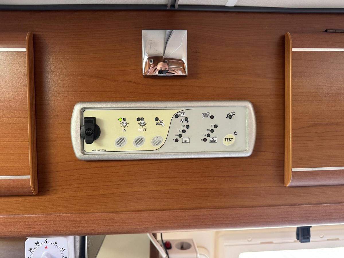 Karmann Dexter 600 Solar+Wechselr+Markise+Sat TV+AHK