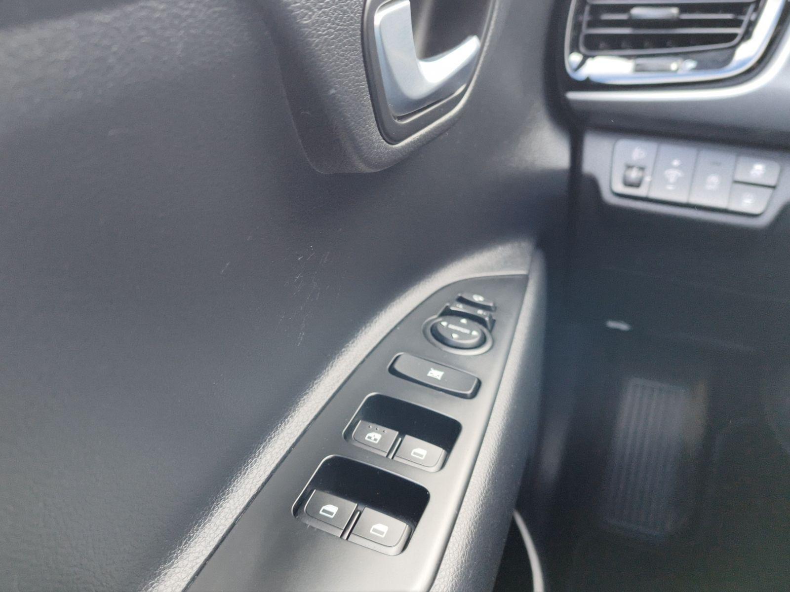 Kia Rio Vision/LED/SHZ/Navi/Einparkhilfe/16