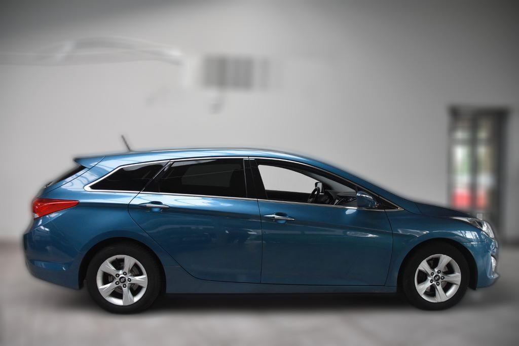 Hyundai i40 cw Style Navi Kamera Tempo Sitzheiz Keyless