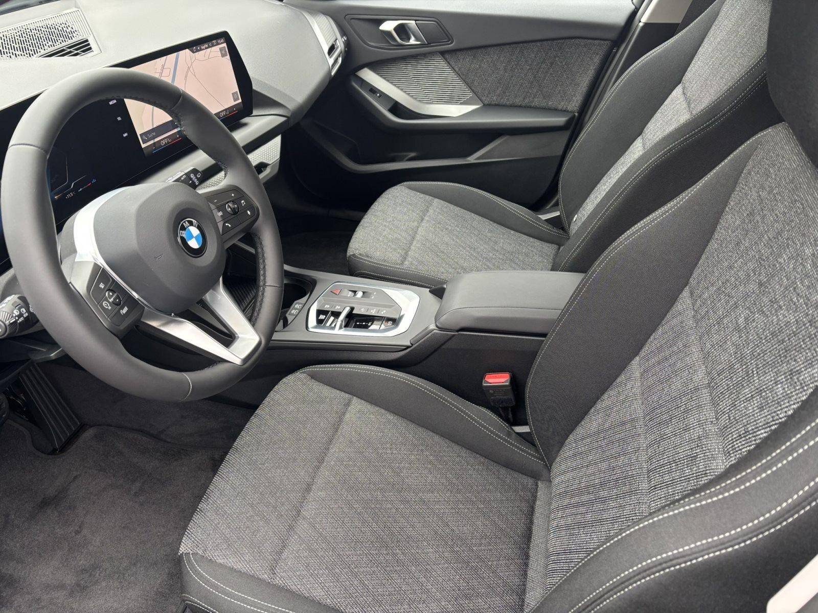 BMW 120 DKG NAVI LED PARKASSIST KLIMAAUTO KOMFORTZG DAB SHZG