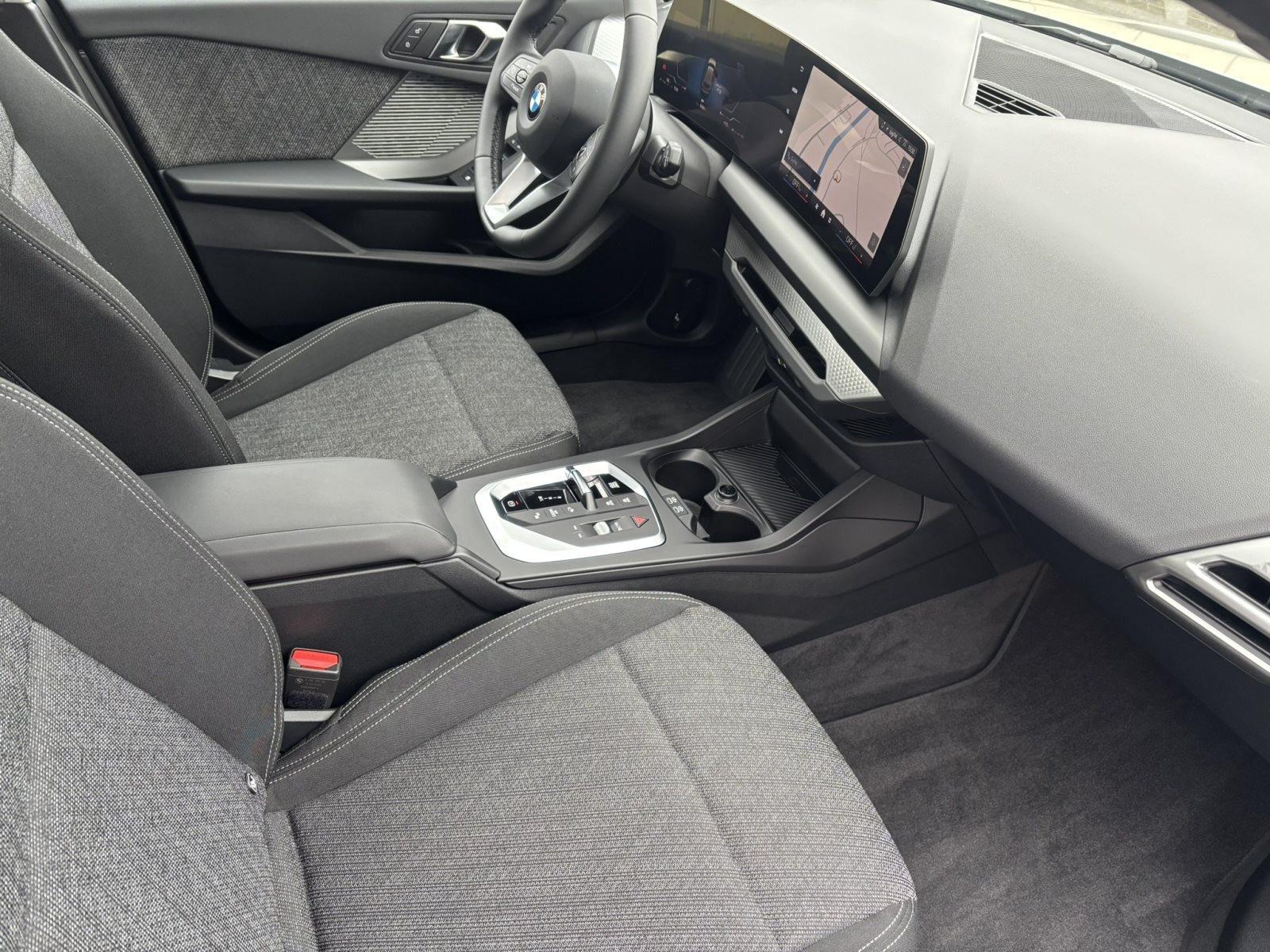 BMW 120 DKG NAVI LED PARKASSIST KLIMAAUTO KOMFORTZG DAB SHZG