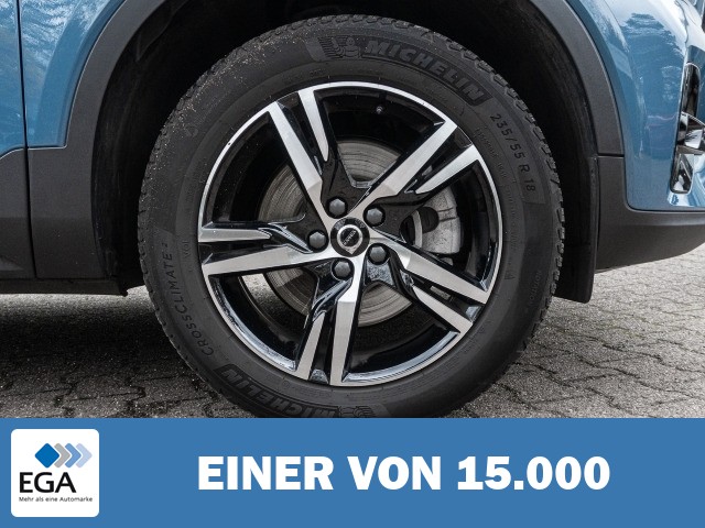 Volvo XC40 Plus Dark 2WD El. Panodach Digitales Cockpit Memory Sitze Soundsystem Harma