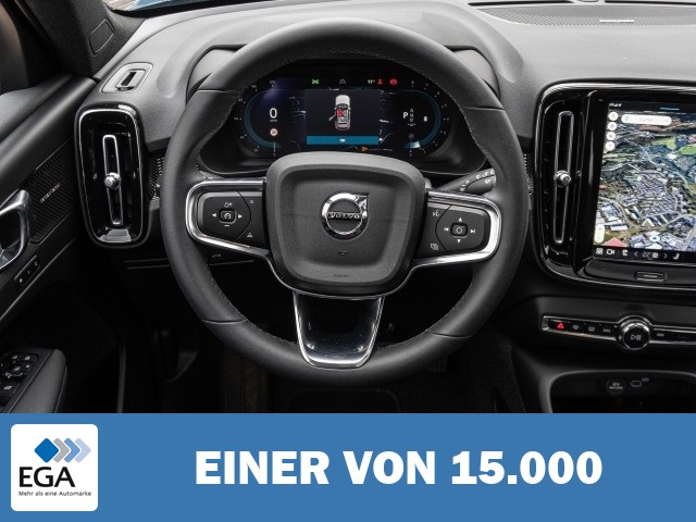 Volvo XC40 Plus Dark 2WD El. Panodach Digitales Cockpit Memory Sitze Soundsystem Harma