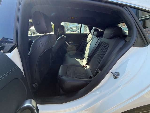 Mercedes-Benz CLA 180 LED HIGH PERFORMANCE 