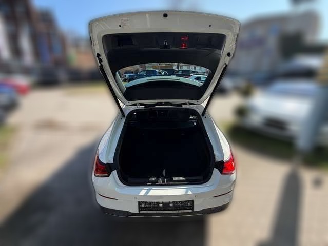 Mercedes-Benz CLA 180 LED HIGH PERFORMANCE 