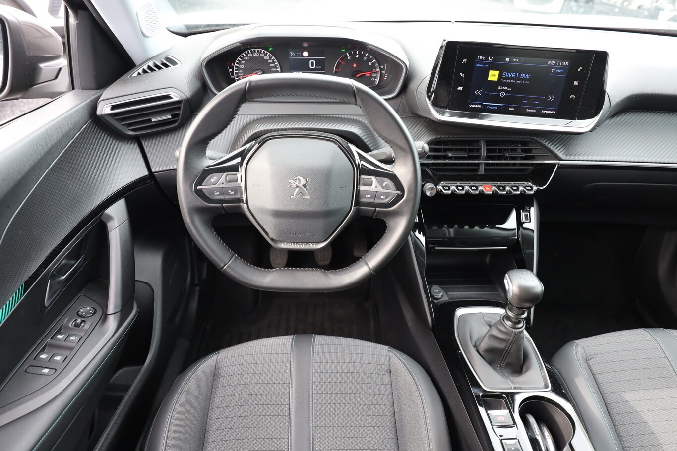 Peugeot 2008 1.2 PureTech 100 Allure CarPlay PDC LM17Z