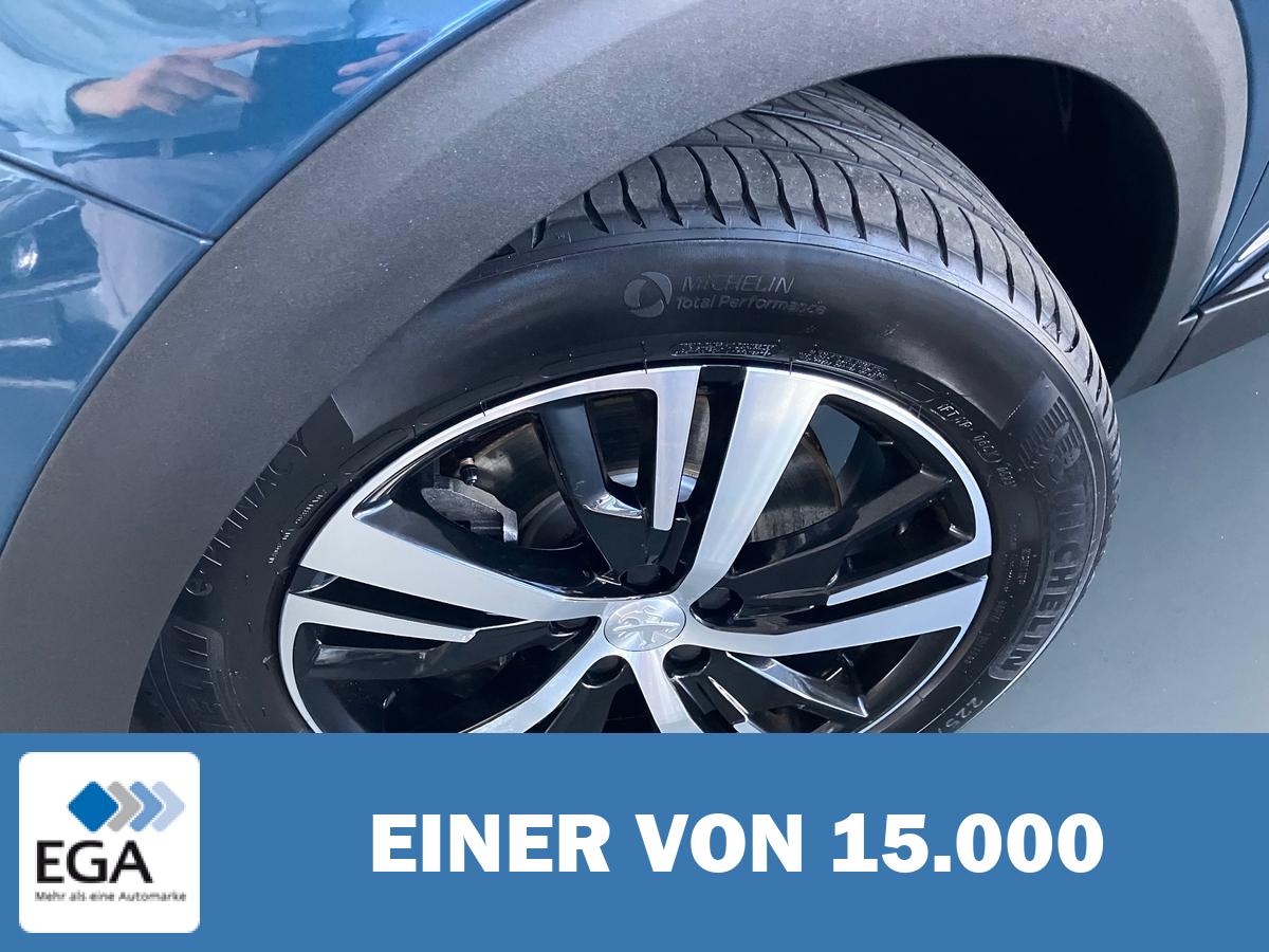 Peugeot 3008 Hybrid 225 GT Automatik - AHK/ Navi/ Sitzh.