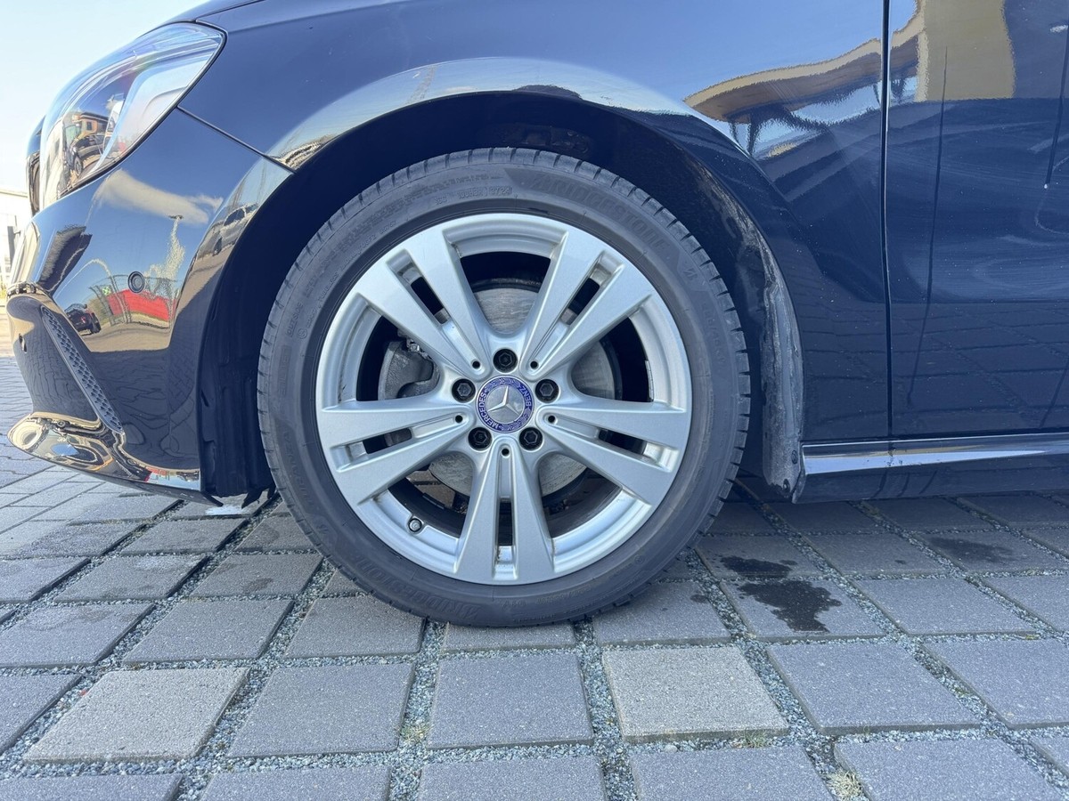 Mercedes-Benz A 160 Score+LED+SHZ+Navi+Park-Assistent