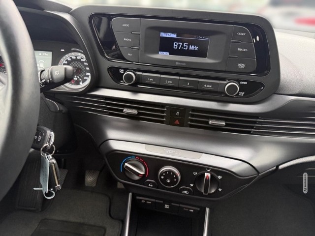 Hyundai i20 1.2 Select +KLIMA+PDC+SHZ+RADIO+TEMPOMAT+UVM+