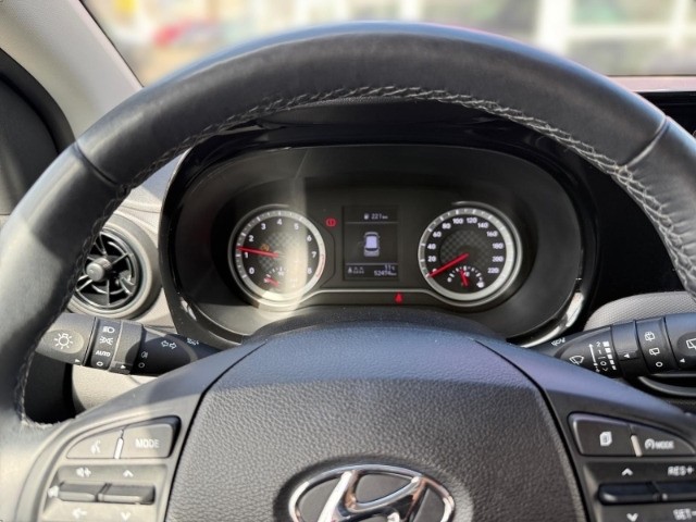 Hyundai i10 1.0 Trend +CARPLAY+KLIMA+SHZ+PDC+RADIO+UVM+